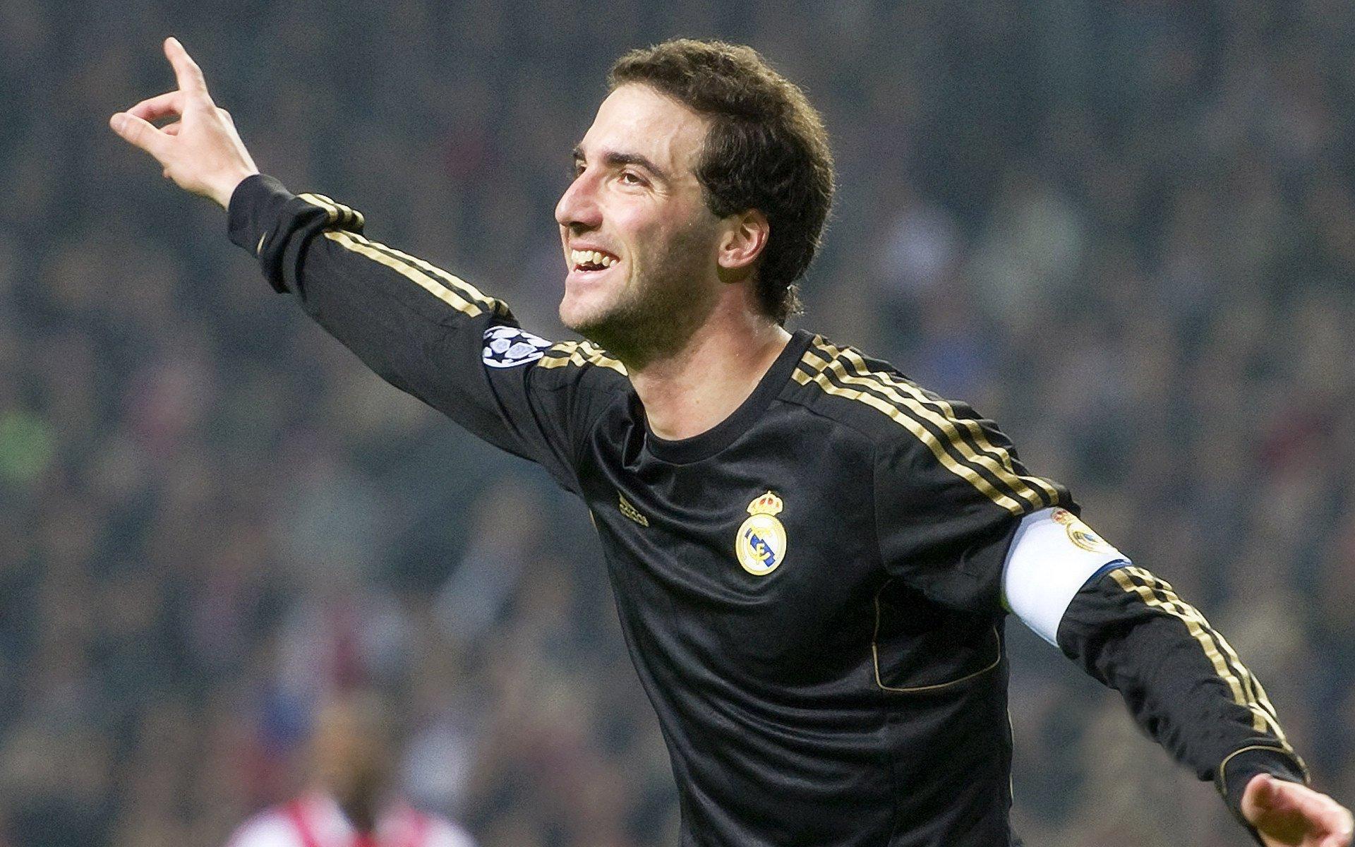 体坛早报，绝境逆转叙利亚 中国男篮惊险挺进亚洲杯八强