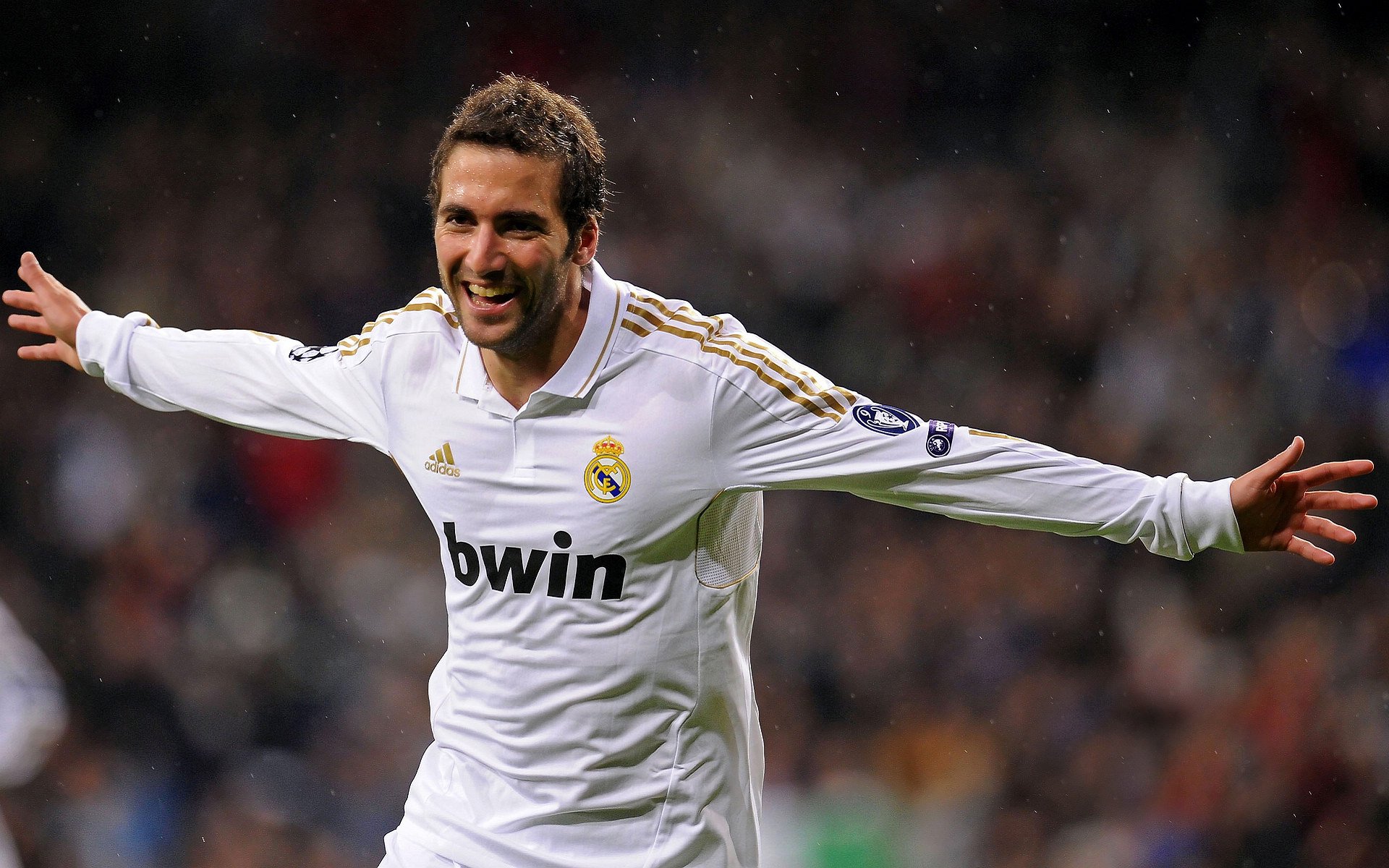 镜报独家，更衣室力挺阿莫林，曼联低谷中凝聚信任基石